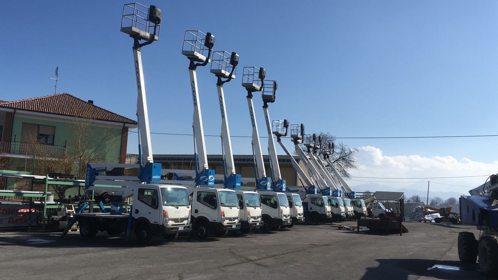 Autocarrata patente B fino a 20 metri: la scelta ideale per le piccole imprese edili