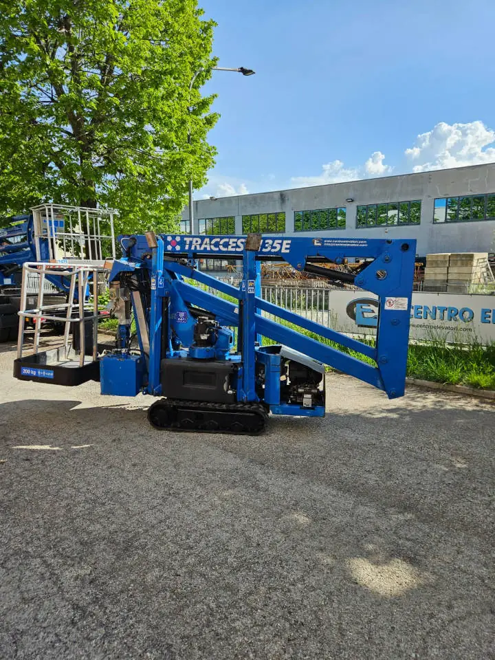 Stabilizzazione su pendenze elevate con piattaforme ragno nei contesti collinari o montani